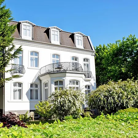 Im Ostseebad فندق